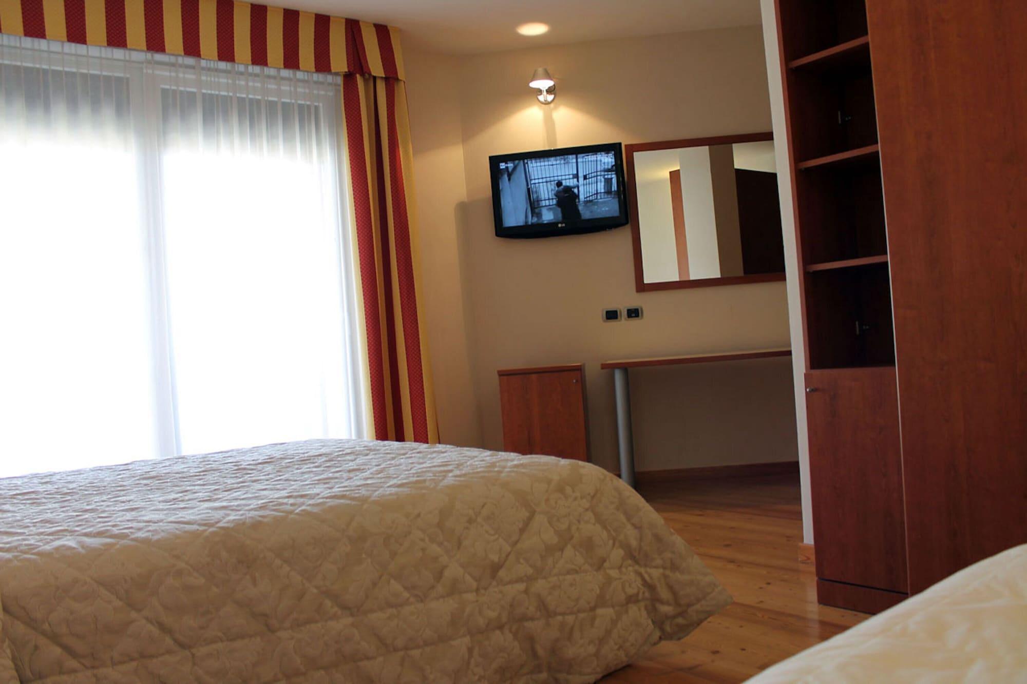 Hotel Rubicone Savignano sul Rubicone Esterno foto
