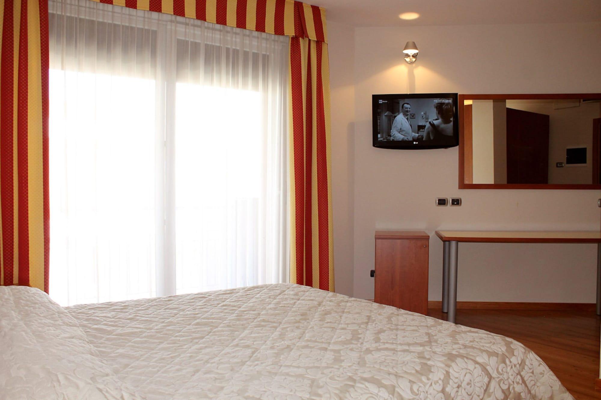 Hotel Rubicone Savignano sul Rubicone Esterno foto